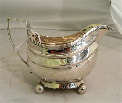 Lot 426 - Georgian silver cream jug