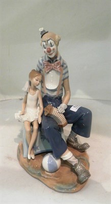 Lot 526 - Lladro clown with a young girl