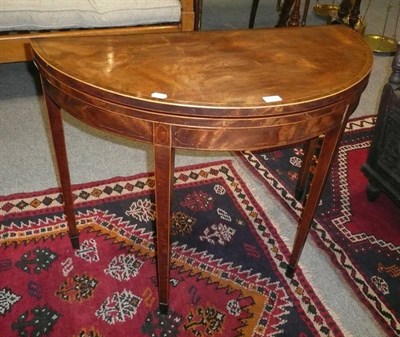 Lot 693 - George III fold over card table