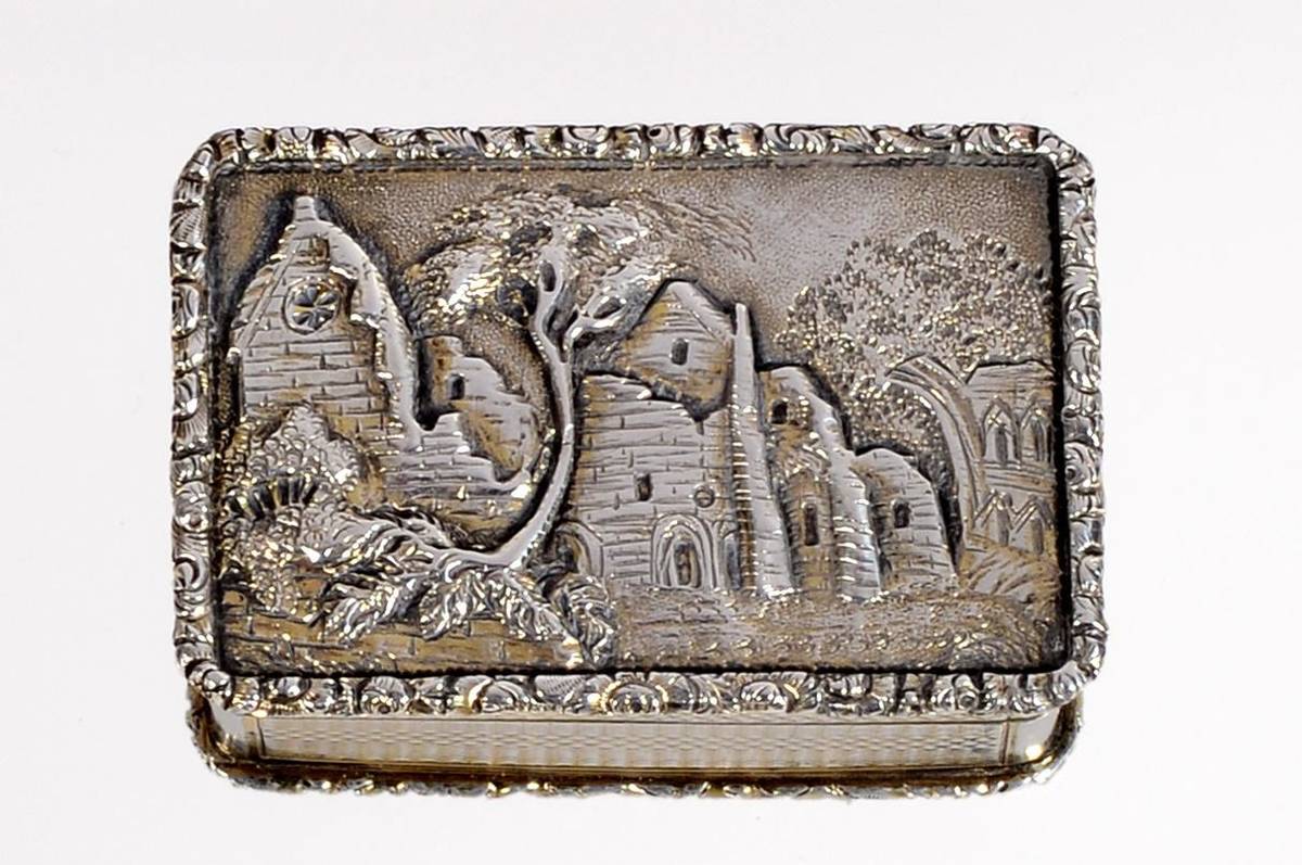 Lot 367 - A William IV Silver Gilt  "Castle Top " Snuff Box, Taylor & Perry (John Taylor & John Perry),...