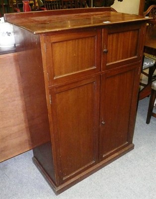 Lot 879 - Mahogany cabinet