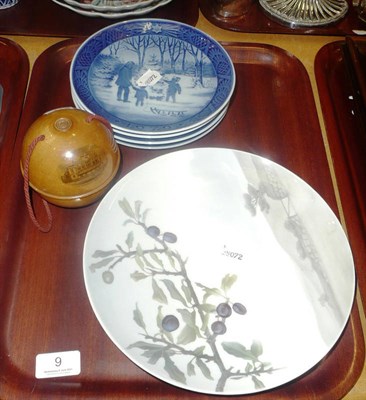 Lot 9 - Copenhagen plates, Hugh Wallace copper plate, four Royal Copenhagen year plates and a Mauchline...