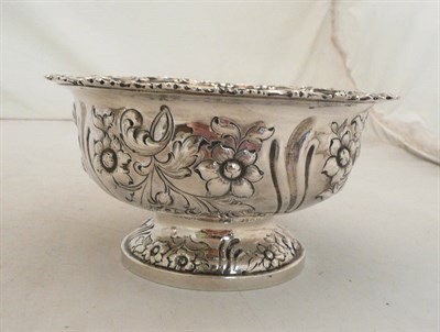 Lot 134 - A Victorian silver pedestal bowl, 10oz