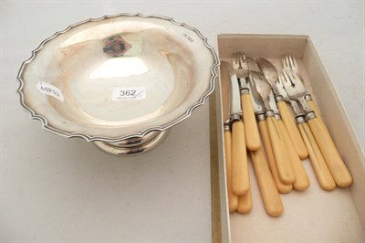 Lot 362 - Silver pedestal dish and silver fish knives and forks