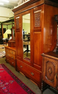 Lot 511 - An Edwardian walnut single door wardrobe and dressing table