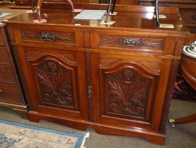 Lot 517 - Edwardian carved mahogany sideboard