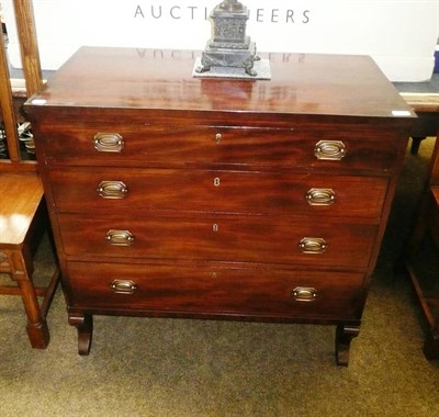 Lot 631 - Regency chest of drawers