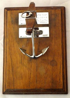 Lot 67 - Silver desktop paper note holder in the form of an anchor