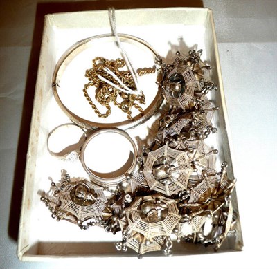 Lot 124 - 9ct gold rope necklace and bracelet, bangle, two rings and an Indian white metal necklace and...
