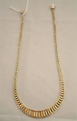 Lot 237 - A 9ct gold three colour necklace, 28g approximate weight