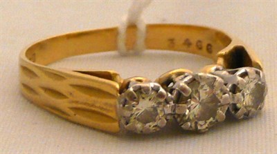 Lot 283 - Diamond three stone ring