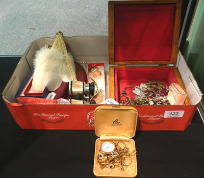 Lot 423 - Quantity of gold jewellery including rings, costume jewellery, fan etc