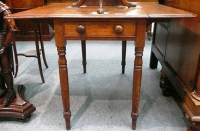 Lot 582 - A mahogany Pembroke table