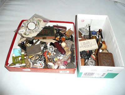 Lot 120 - Collectable's in two boxes