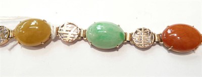 Lot 224 - A jade bracelet