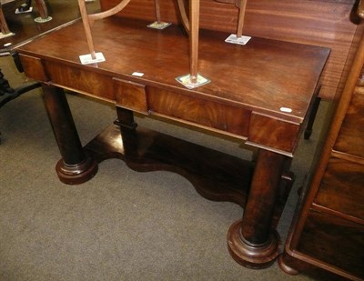 Lot 555 - Victorian Mahogany dressing table