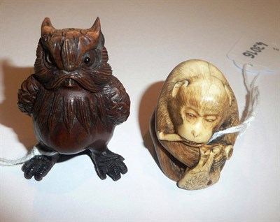 Lot 52 - Small carved ivory figure of a monkey and a netsuke of an owl