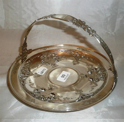 Lot 99 - A Sterling silver cake basket, 13oz