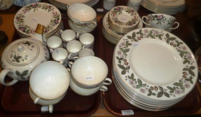 Lot 102 - Quantity of Wedgwood 'Hathaway Rose' pattern dinnerware