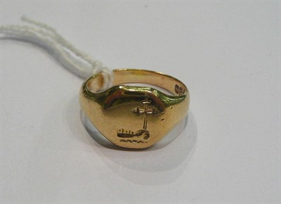 Lot 210 - An 18ct gold signet ring, Chester hallmark