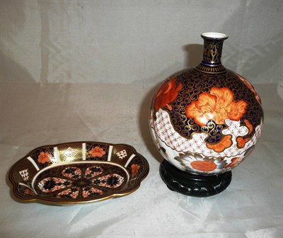 Lot 300 - Crown Derby bottle vase and wood stand, Crown Derby cigar pattern dish