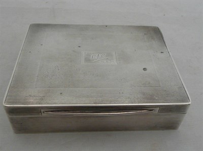 Lot 346 - An Art Deco silver table snuff box