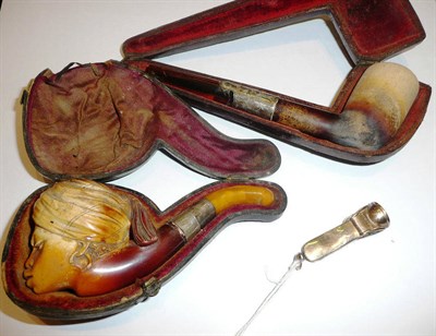 Lot 360 - Two Meerschaum pipes and a 9ct gold cigar cutter