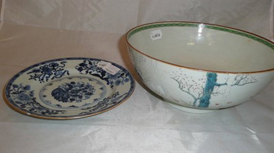 Lot 375 - An 18th century Chinese porcelain polychrome bowl (a.f.) and a blue and white export plate