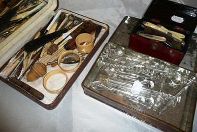 Lot 516 - Quantity of pen knives and fruit knives, quantity of glass stirrers, quantity of bone...