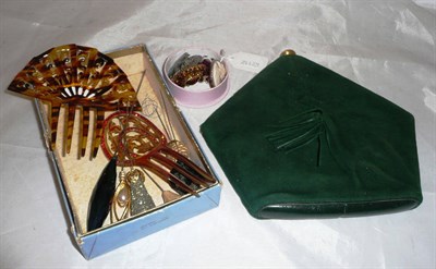 Lot 517 - Quantity of costume jewellery, clutch bag, cameo brooch etc