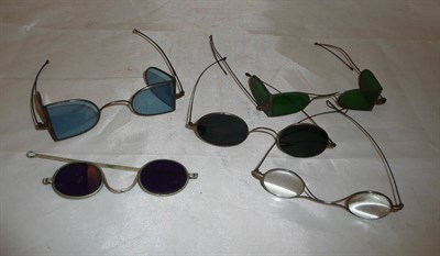 Lot 520 - Five pairs of 18th/19th century spectacles