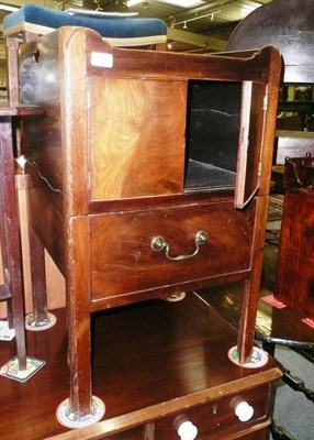 Lot 677 - Georgian mahogany pot cupboard