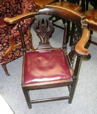 Lot 711 - Corner chair