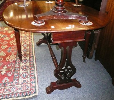 Lot 746 - Victorian mahogany Sutherland table