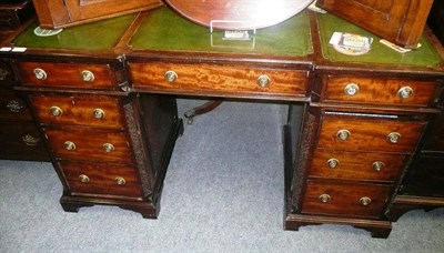 Lot 777 - Mahogany desk