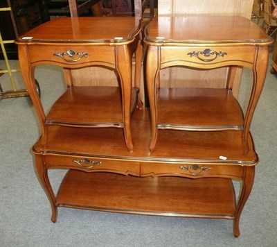 Lot 844 - A pair of lamp tables and a conforming side table