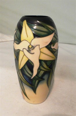 Lot 55 - A modern Moorcroft vase (boxed)