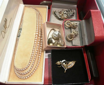 Lot 173 - Ciro' costume jewellery etc