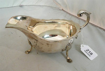 Lot 218 - A silver sauce boat, 10oz approximate weight