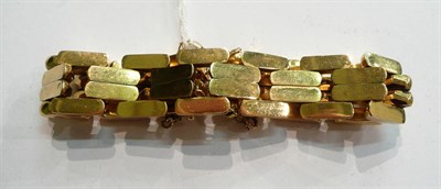 Lot 287 - An 18ct gold bracelet, 32g approximate weight