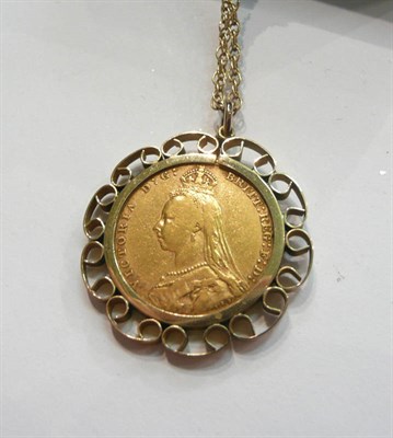 Lot 308 - An 1892 sovereign pendant on chain