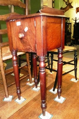 Lot 449 - A Victorian mahogany pot cupboard