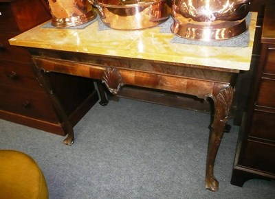 Lot 465 - Marble-top hall table with shell decor legs