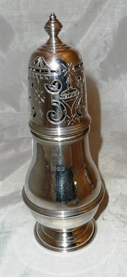 Lot 95 - A silver sugar castor, 9oz