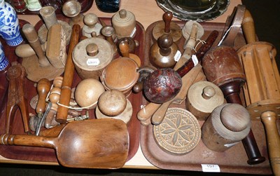 Lot 157 - Quantity treen kitchenalia including pie, butter moulds, pastry wheels, skimmer, stamps, two...