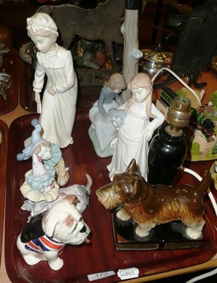 Lot 172 - A tray including Lladro figure, Nao figures etc