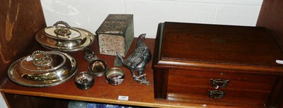 Lot 188 - A plated canteen of cutlery, a pair of plated entree dishes etc