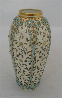 Lot 278 - A Royal China Works Worcester reticulated vase (lid a.f.)