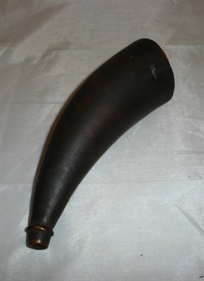 Lot 324 - A late 18th/early 19th century horn powder flask