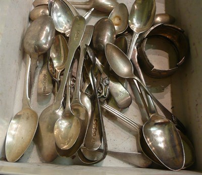 Lot 94 - A quantity of silver teaspoons, etc